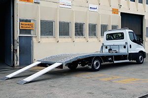 Fixed aluminum FPFA recovery platform truck, with tilt and two manual ramps